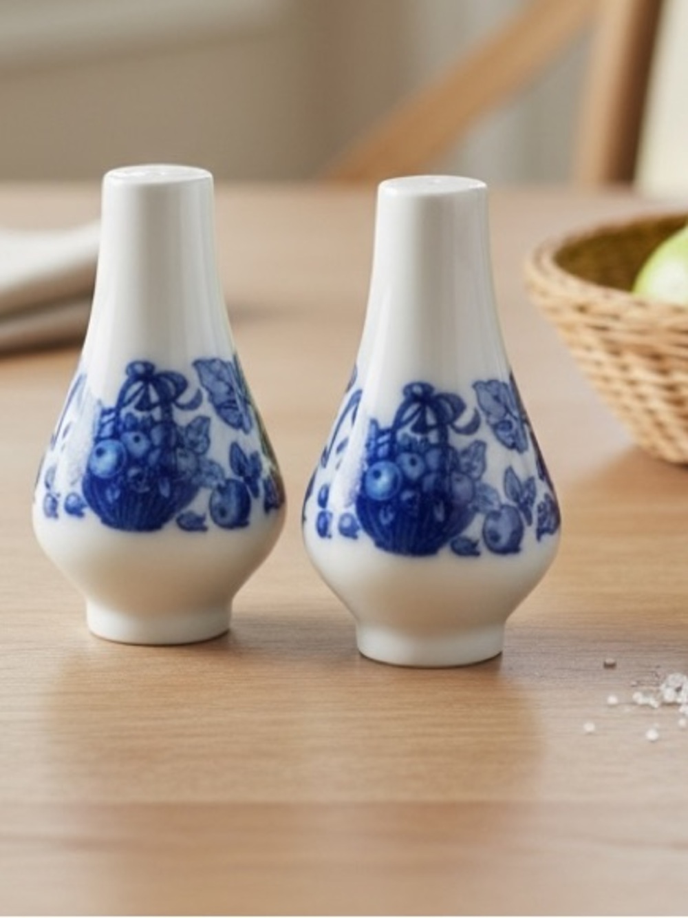 Vintage Chinoiserie Blue and White Porcelain Salt and Pepper Shakers